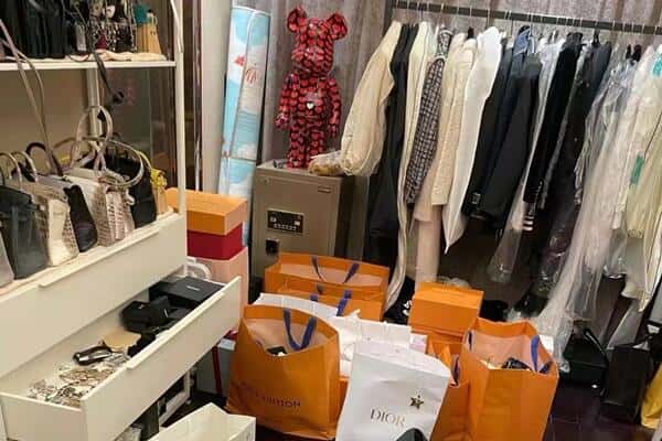 长春市九台回收一线品牌衣服